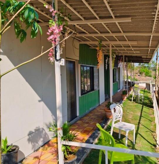 Bed and Breakfast The Wai Hills Mtdc Approved