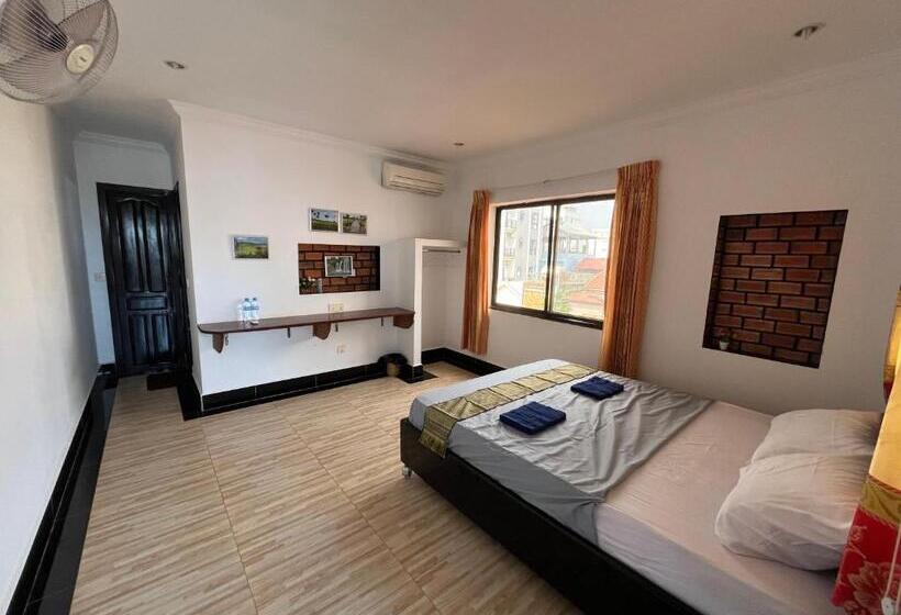 Errol S Homestay And Hostel