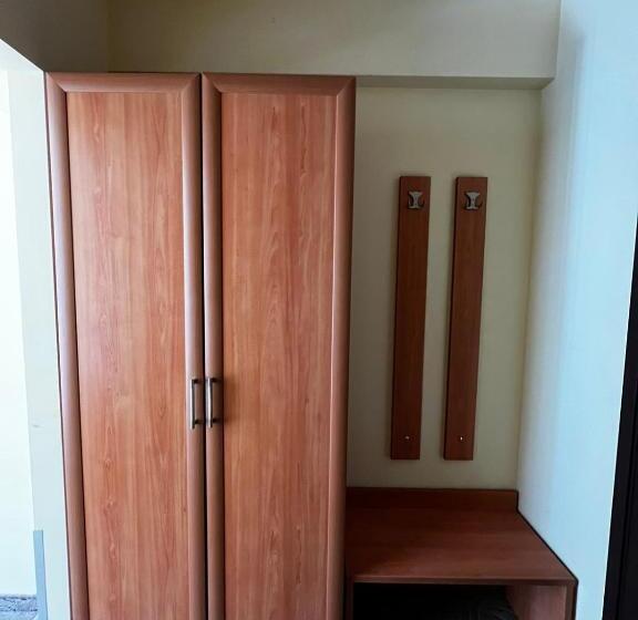 هتل Adeti Residence