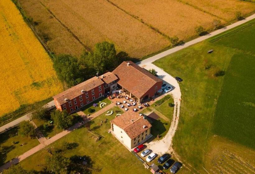فندق Agriturismo Riva Ratta