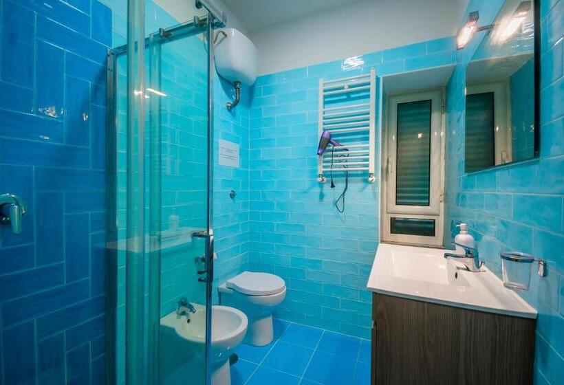 پانسیون Color House