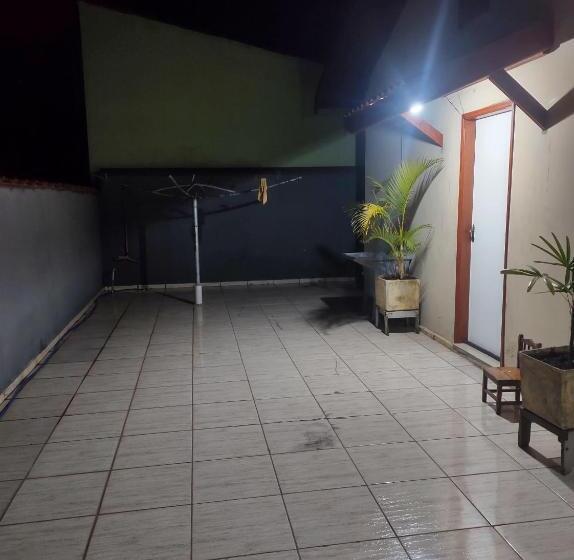Пансион Quarto Confortavel Com Garagem