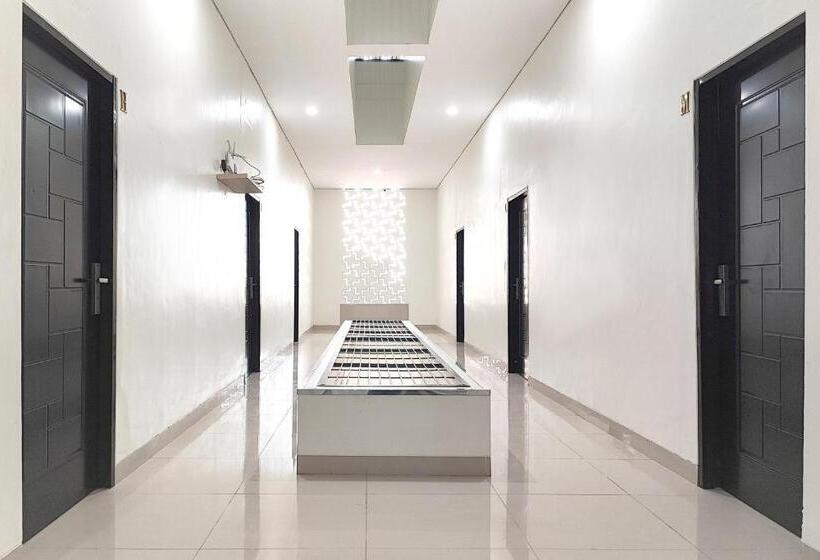 Urbanview Hotel Syariah Near Polda Jambi