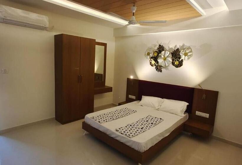 住宿加早餐  Leela Palace Banquet Hall And Rooms
