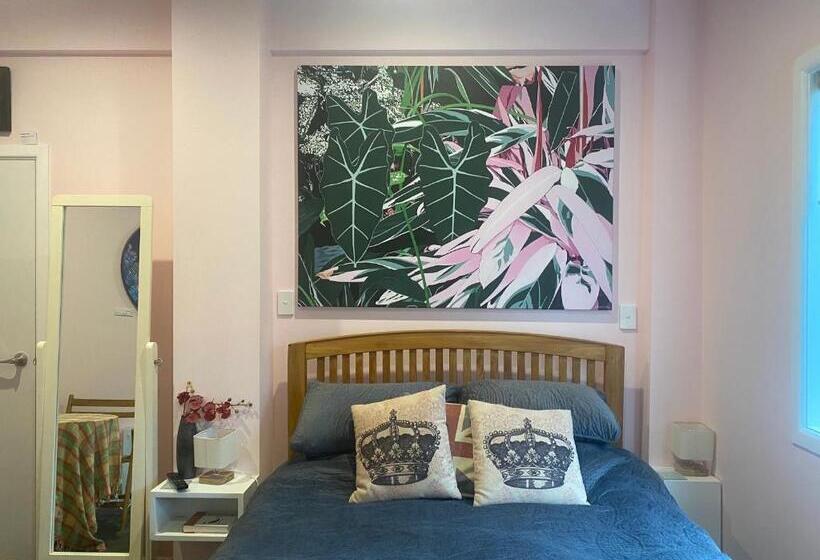 צימר Stay At The Art Gallery