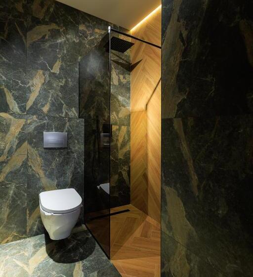 Discovery Garden Apartments