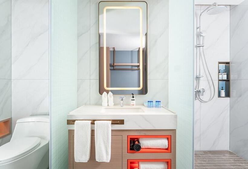 فندق Holiday Inn Express Bazhong Center, An Ihg