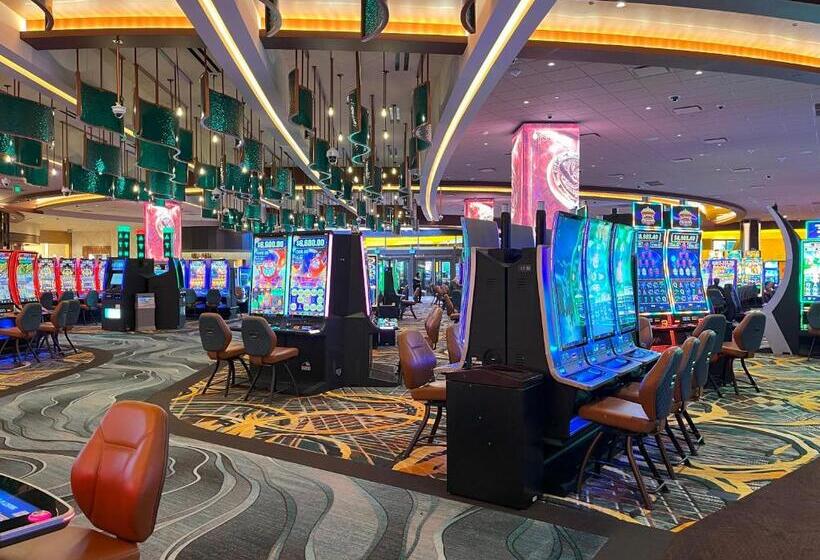 فندق Muckleshoot Casino Resort