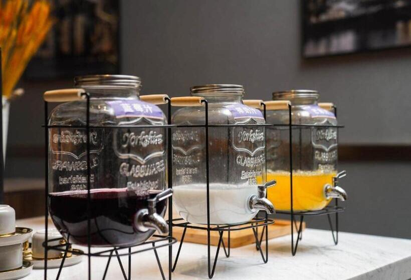 호텔 Park Inn By Radisson Nanchong Yilong Star City Plaza