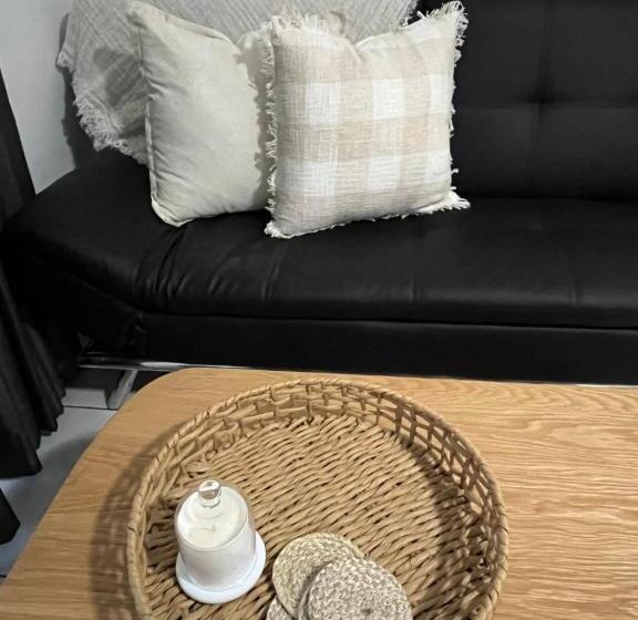 Indulge Beachfront At Dolphin Heads Resort   Lousha Bach