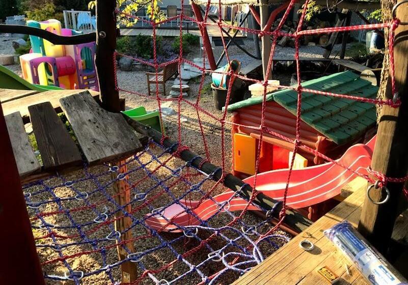 پانسیون Dům Alois   Penzion Pro Děti A Jejich Rodiče