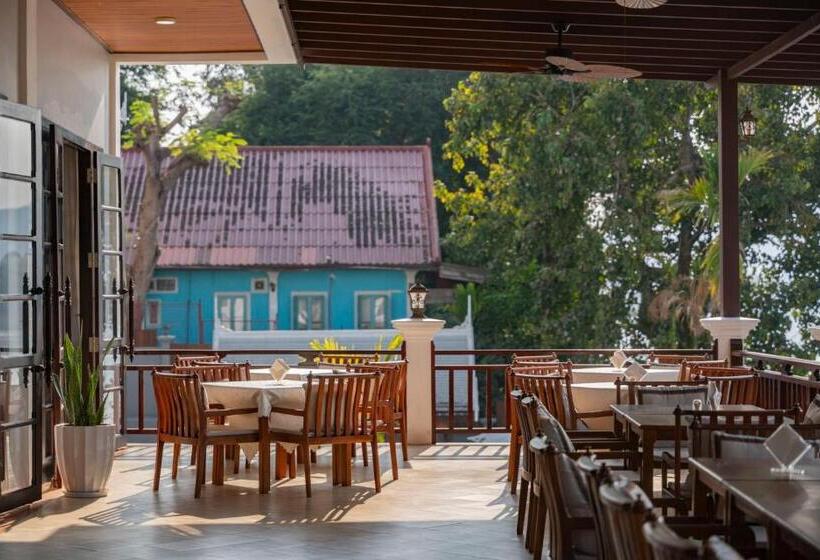 Relaxful Hotel泊岸酒店