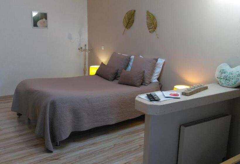 住宿加早餐  Esprit Garrigues D Uzès