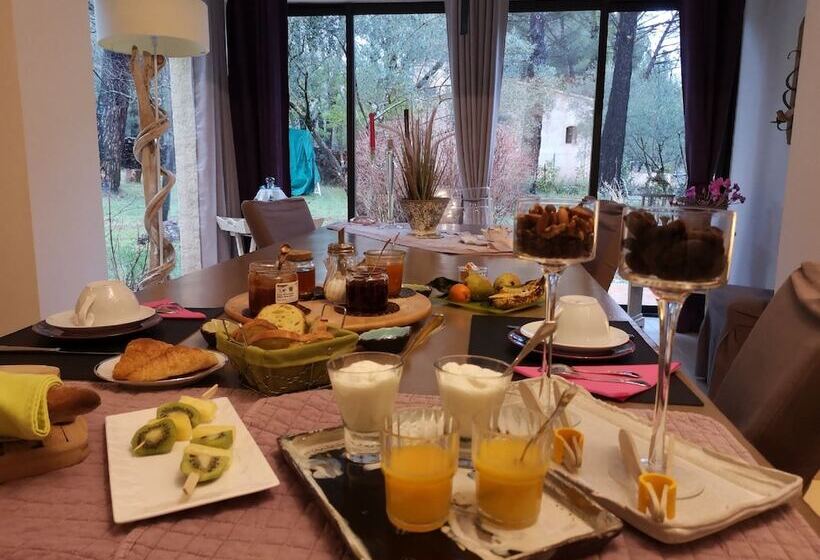 مبيت وإفطار La Maison De La Cigale