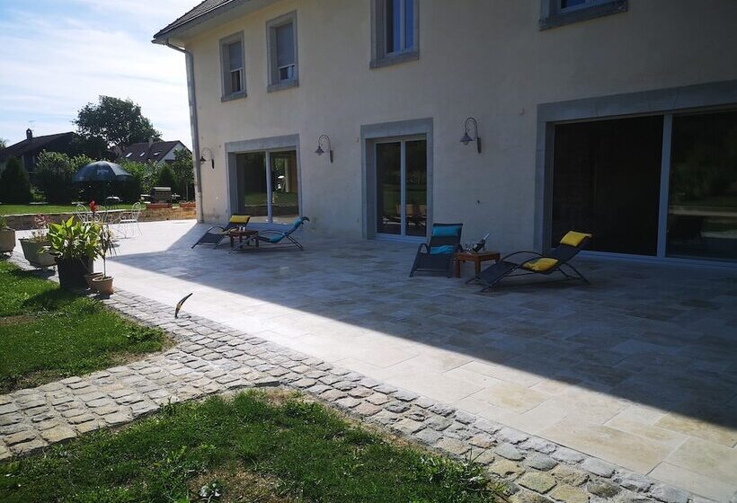 مبيت وإفطار Le Relais Des Deux Tours