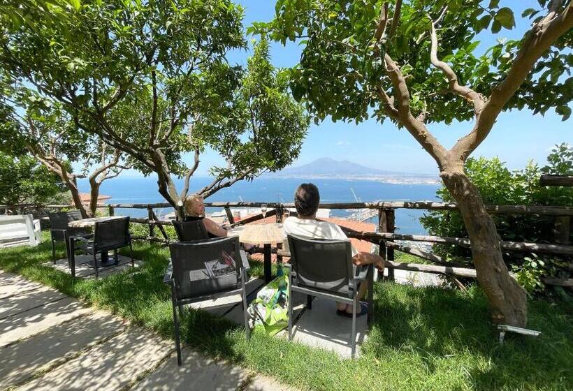 مسافرخانه Relais Manfredi