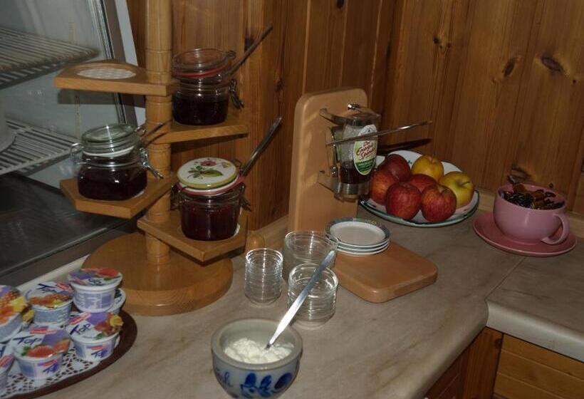 ホテル Gästehaus Heller