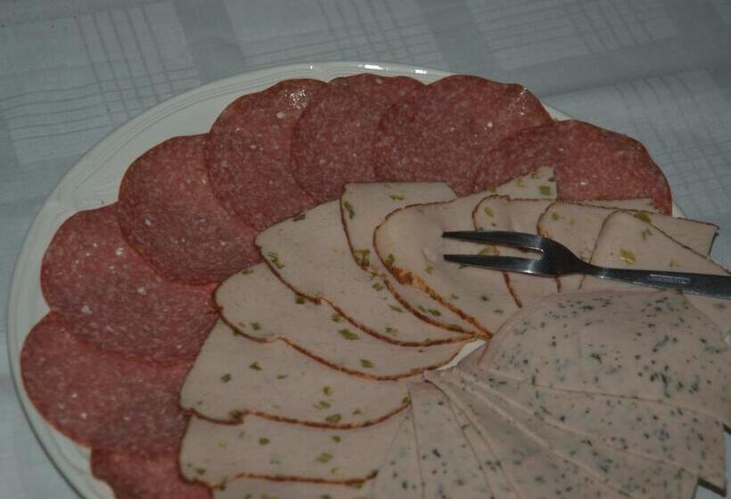 ホテル Gästehaus Heller