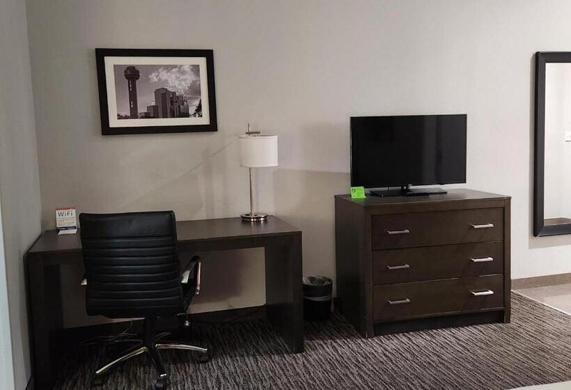 Отель La Quinta By Wyndham Dallas Grand Prairie North