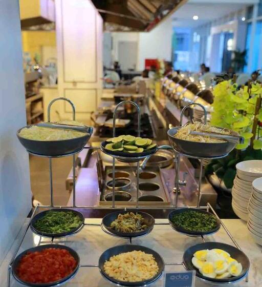 هتل Odua Weston Jambi