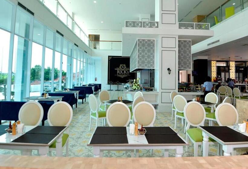 هتل Odua Weston Jambi