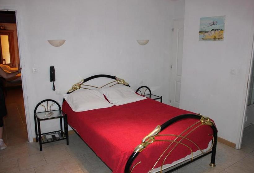 Отель Restaurant La Camargue