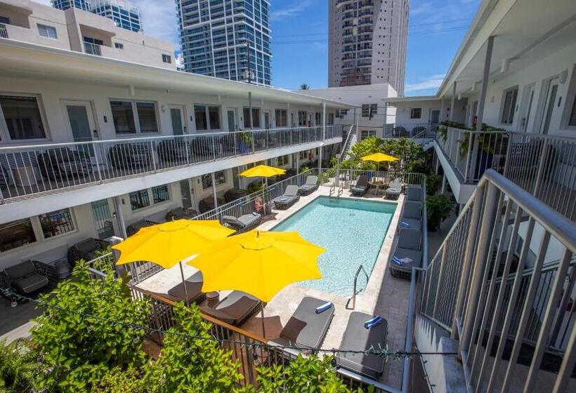 Waterside Hotel And Suites