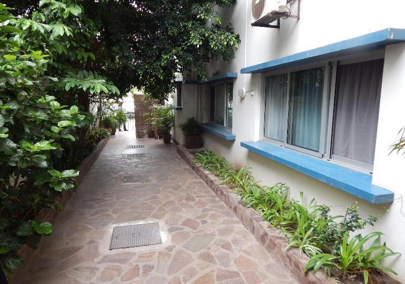 بنسيون Jacaranda Guesthouse