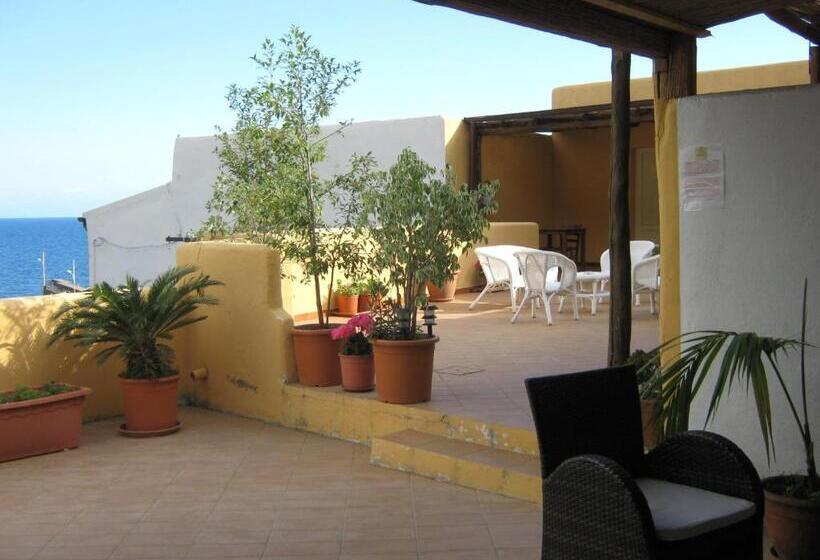 בית מלון כפרי Albergo Seaside