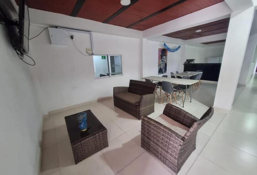 هتل Boutique El Poblado Desert