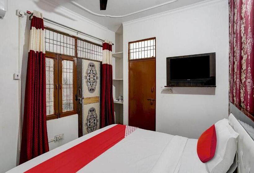 فندق Flagship The Royal Guest House