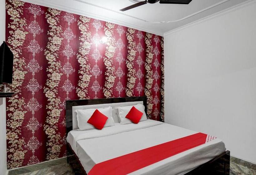 فندق Flagship The Royal Guest House