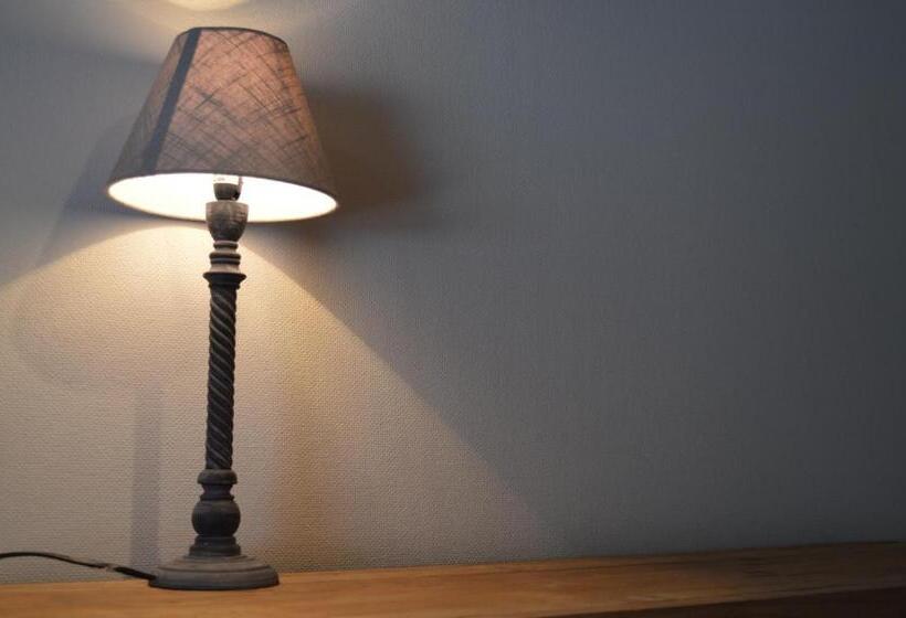 ホテル Hôtel Restaurant Aux Genêts D Or