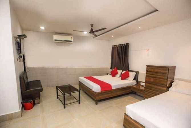 호텔 Oyo Flagship Sea Land Lodging & Restuarant