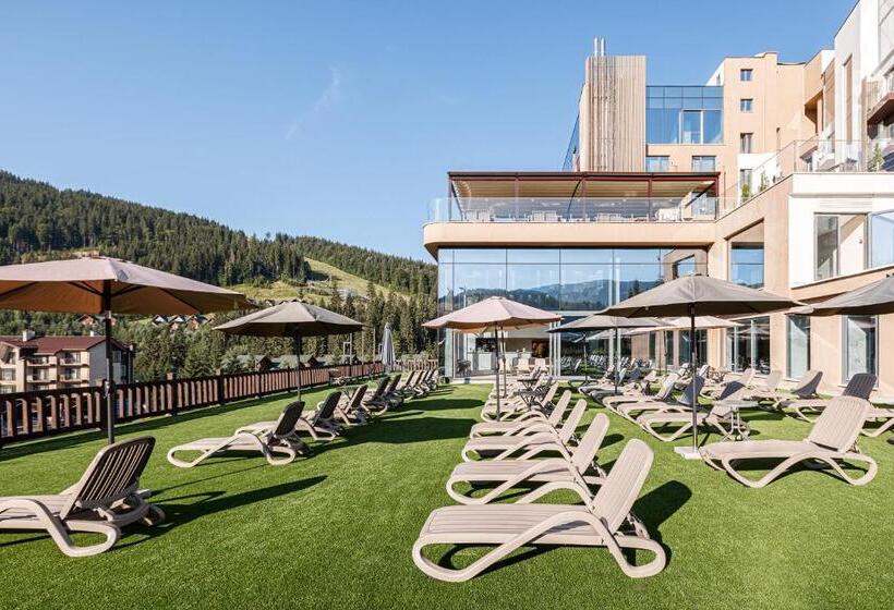 Tavel Hotel & Spa