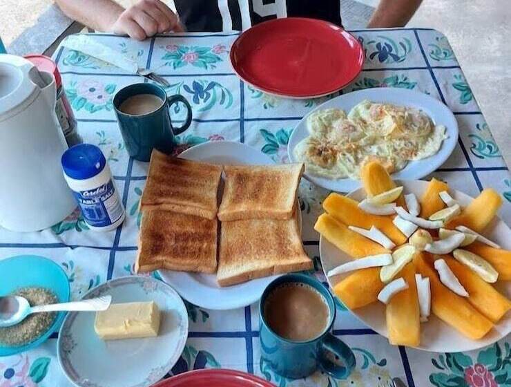 تختخواب و صبحانه Jaymy Beach Fales