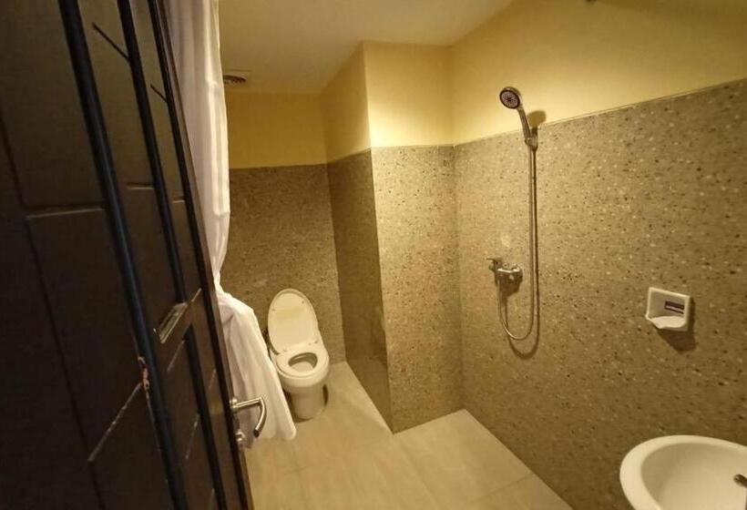 هتل Mess Mt Haryono