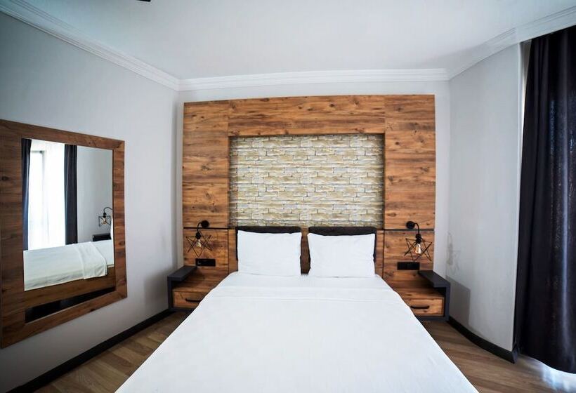 تختخواب و صبحانه İmroz Adali S Butik Otel