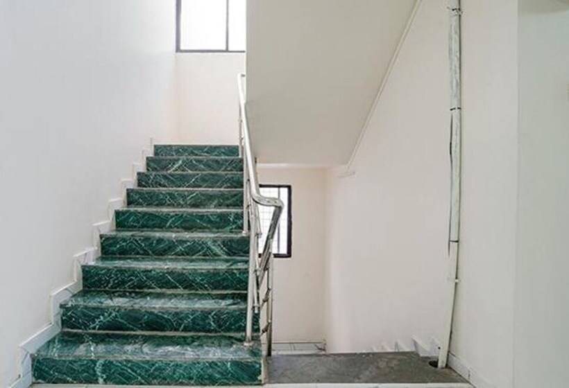 فندق Fabexpress Chaitanya Inn