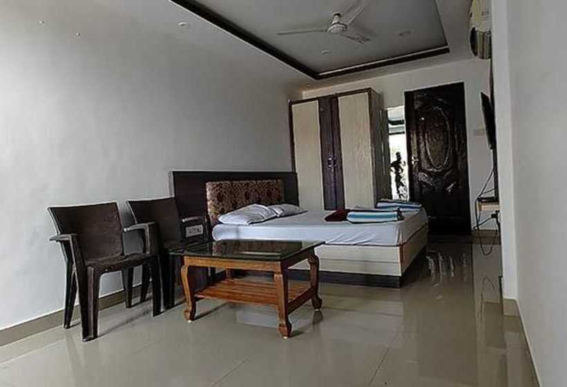 ホテル Fabexpress Vaibhav Guest House