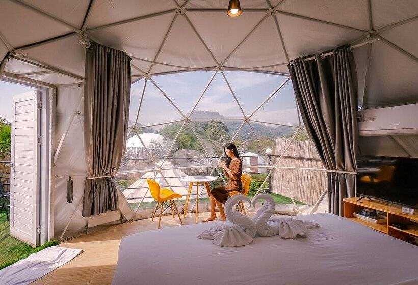 هتل Glamping Hill Khaoyai