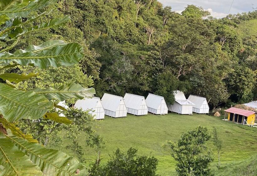 فندق Paraíso Escondido Cabañas, Reserva Rio Claro, San Luis Doradal