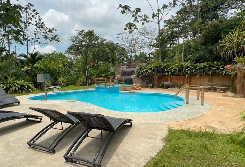 فندق Rio Celeste To Know