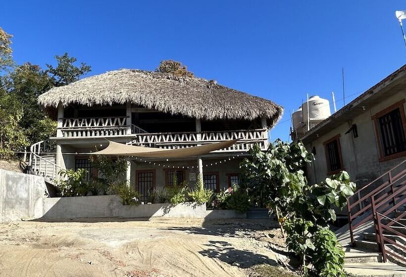 פנסיון Casa Nayeeche, Hospedaje & Dive Center