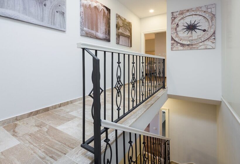 تختخواب و صبحانه Balatura The Fine Bed&breakfast Split