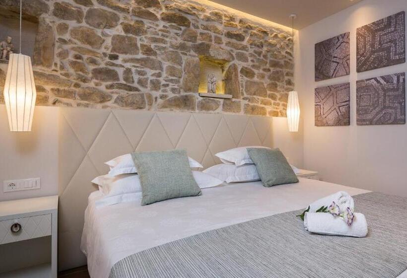 تختخواب و صبحانه Balatura The Fine Bed&breakfast Split