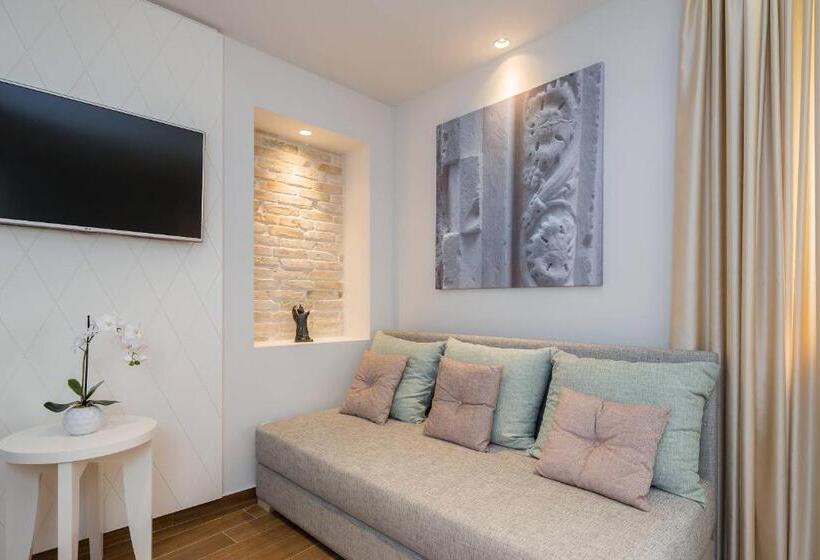 تختخواب و صبحانه Balatura The Fine Bed&breakfast Split