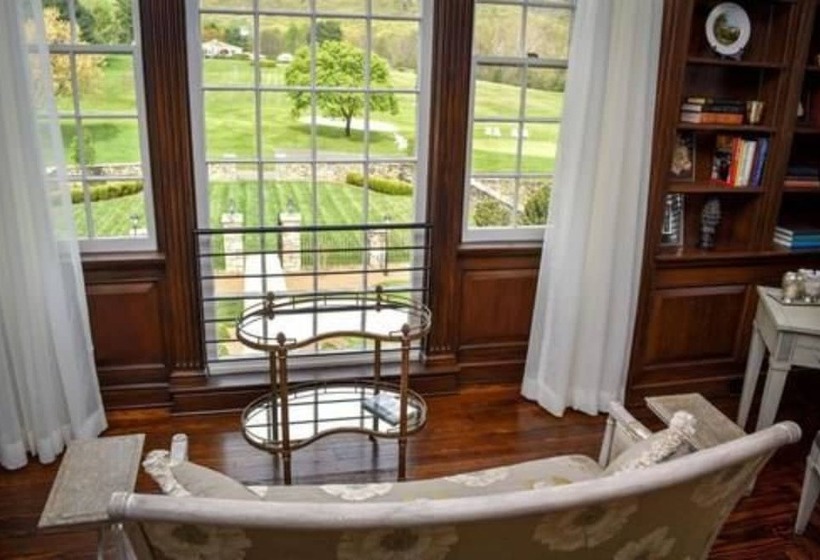 住宿加早餐  Inn At Evergreen