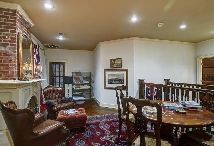 住宿加早餐  The English Merchant's Inn