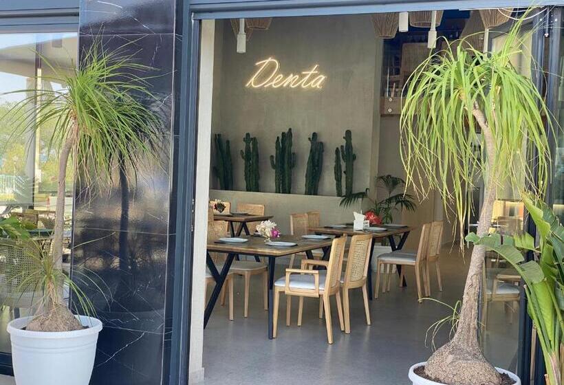 هتل Denta